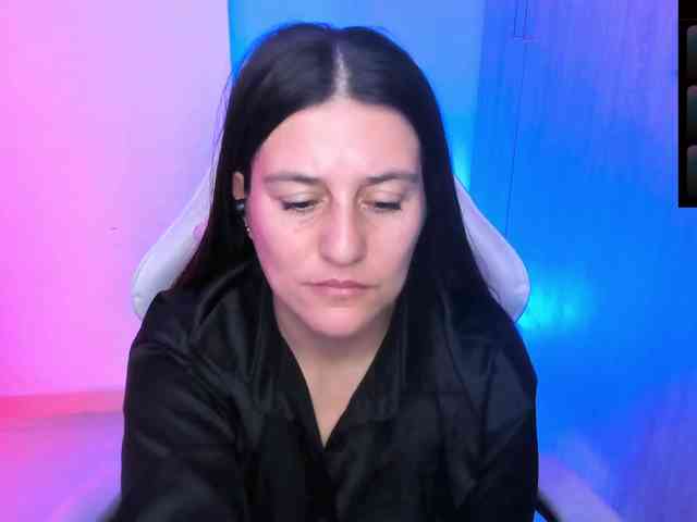 Saskyaajohnson webcam