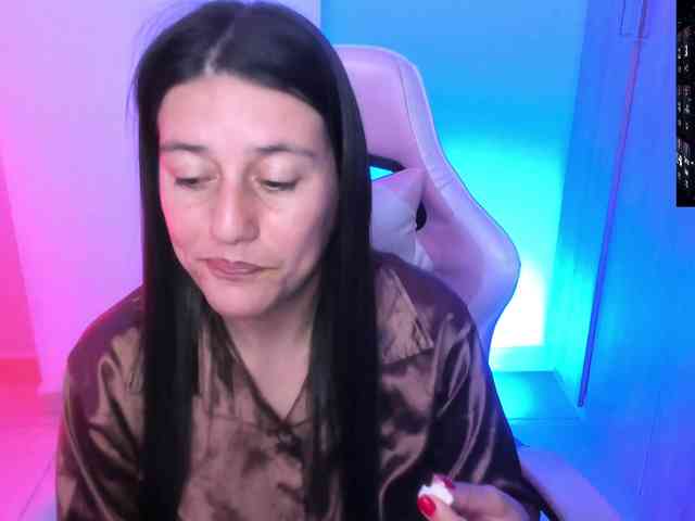 Saskyaajohnson webcam