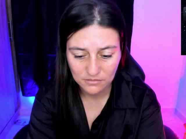 Saskyaajohnson webcam