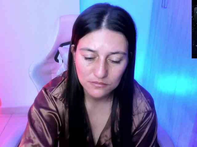 Saskyaajohnson webcam