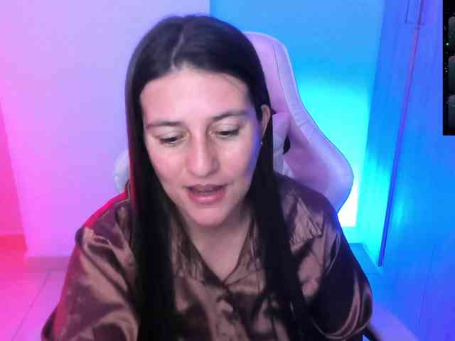 Saskyaajohnson webcam