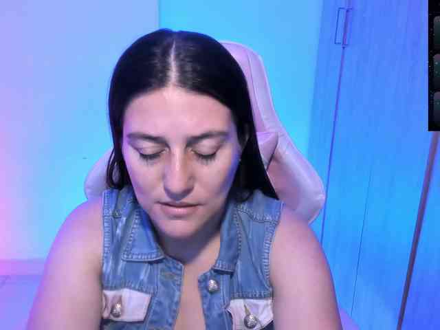 Saskyaajohnson webcam