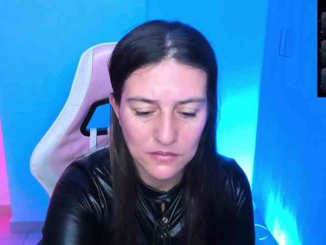 Saskyaajohnson webcam