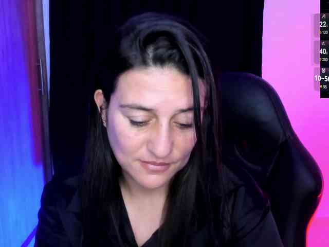 Saskyaajohnson webcam