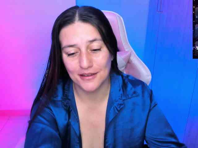 Saskyaajohnson webcam