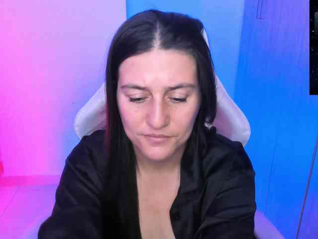 Saskyaajohnson webcam