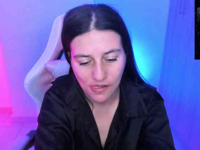 Saskyaajohnson webcam