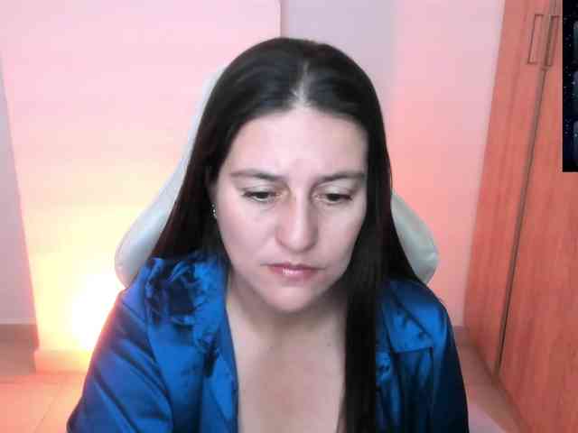 Saskyaajohnson webcam