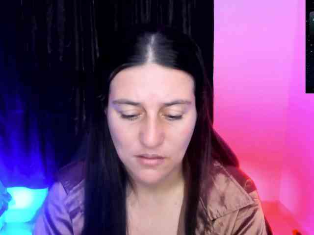 Saskyaajohnson webcam