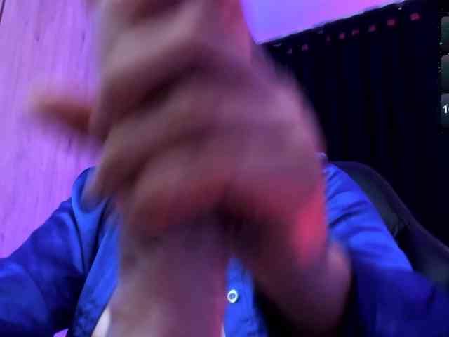 Saskyaajohnson webcam