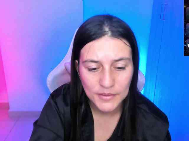 Saskyaajohnson webcam