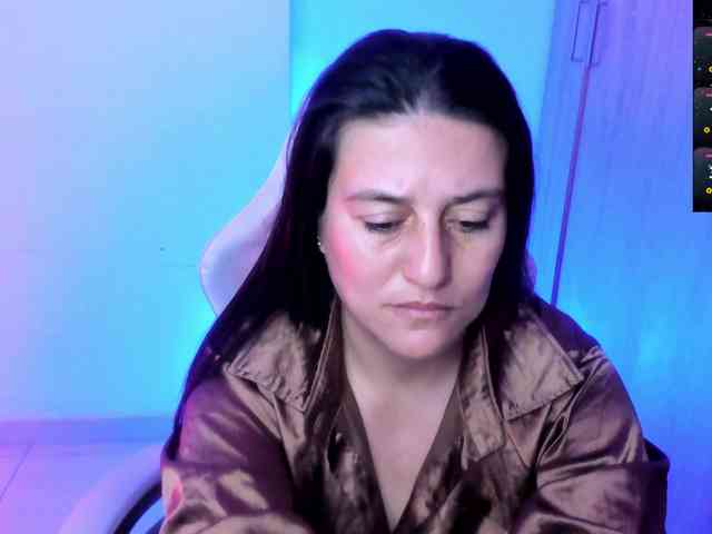 Saskyaajohnson webcam