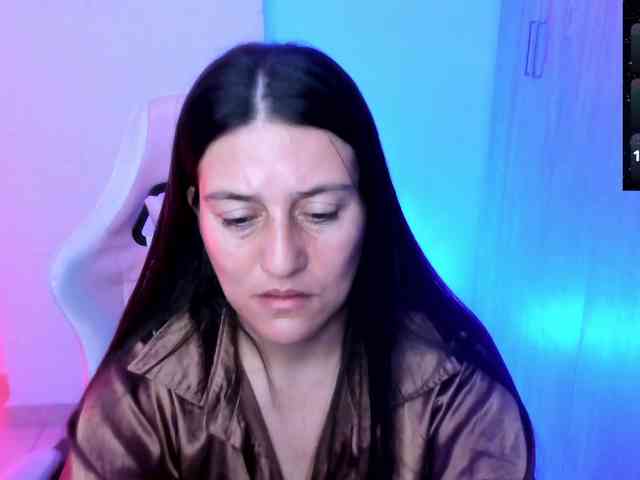 Saskyaajohnson webcam