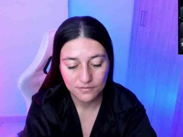 Saskyaajohnson webcam