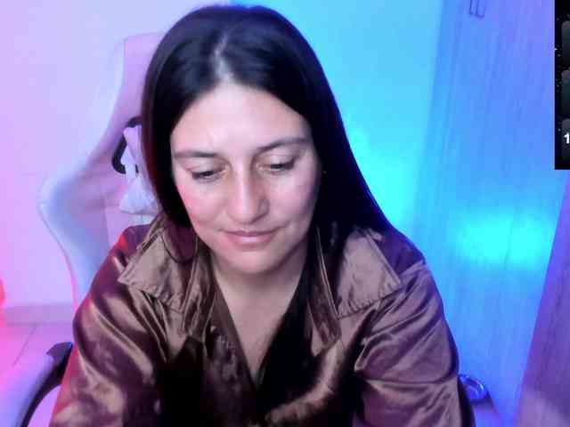 Saskyaajohnson webcam