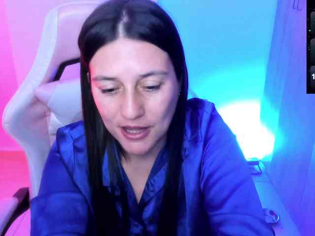 Saskyaajohnson webcam