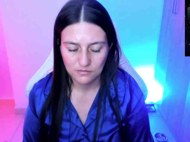 Saskyaajohnson webcam