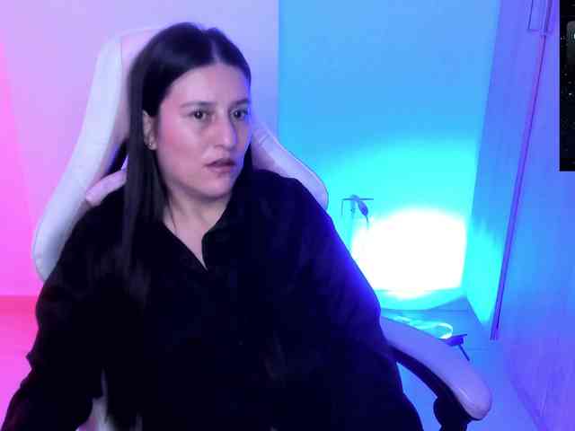 Saskyaajohnson webcam