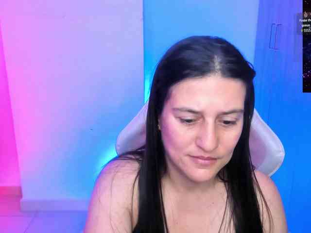Saskyaajohnson webcam