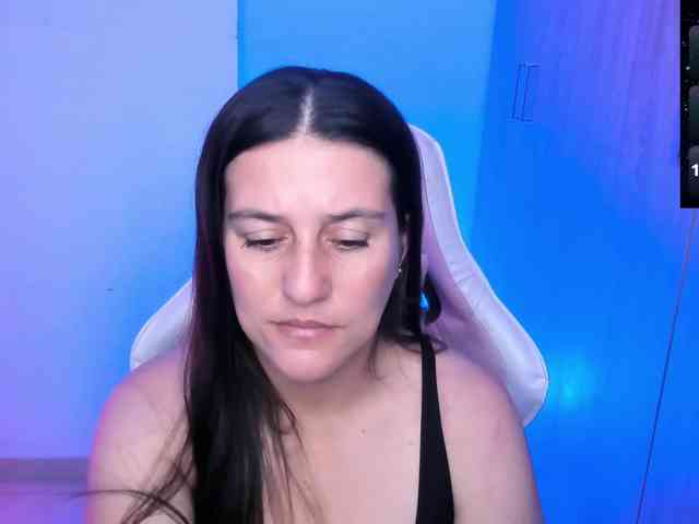 Saskyaajohnson webcam