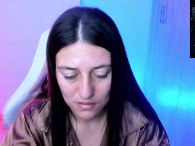 Saskyaajohnson webcam