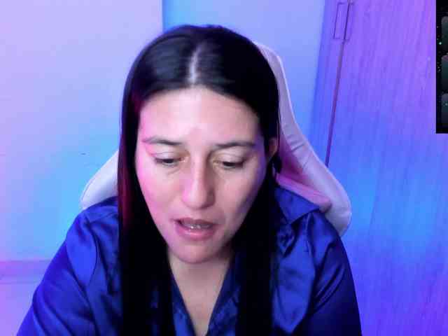 Saskyaajohnson webcam