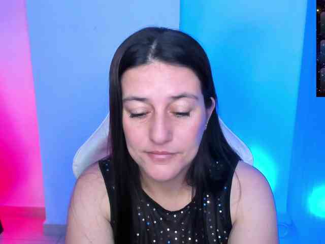 Saskyaajohnson webcam