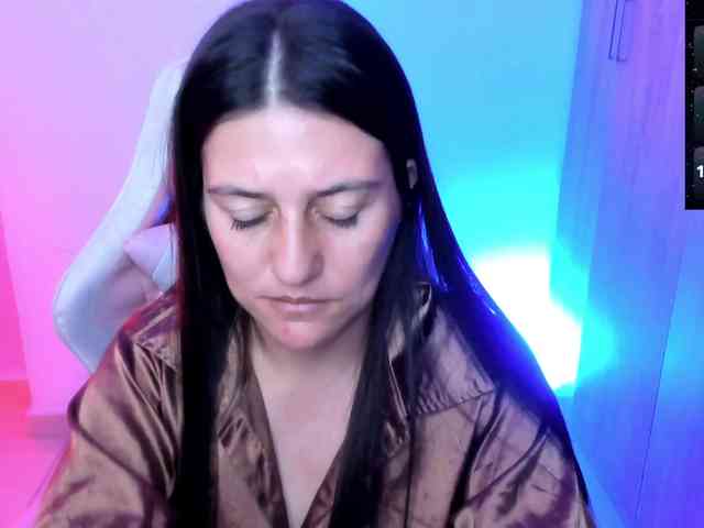Saskyaajohnson webcam
