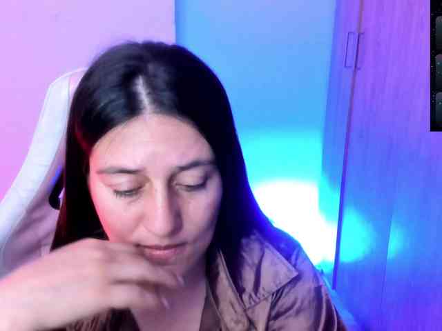 Saskyaajohnson webcam
