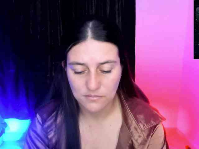 Saskyaajohnson webcam