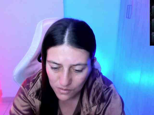 Saskyaajohnson webcam