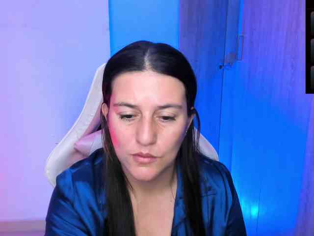 Saskyaajohnson webcam