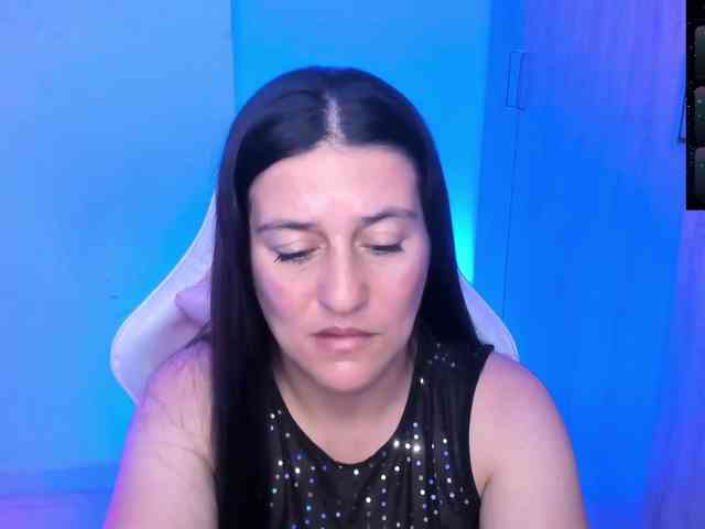 Saskyaajohnson webcam