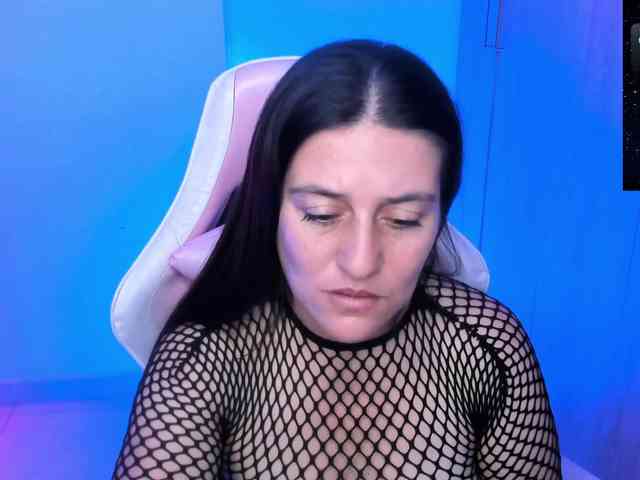 Saskyaajohnson webcam