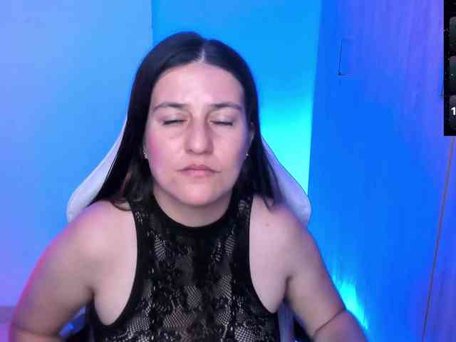 Saskyaajohnson webcam