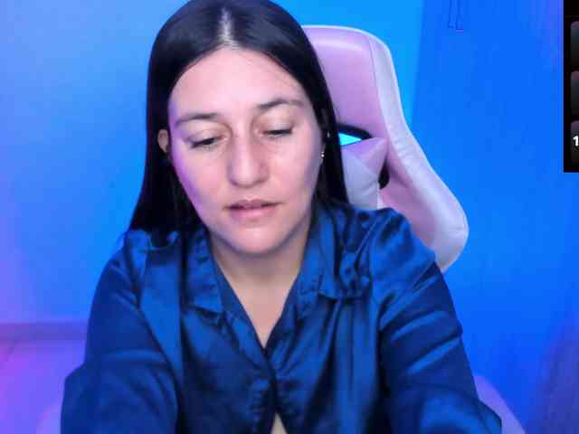 Saskyaajohnson webcam