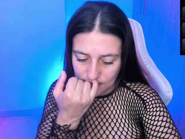 Saskyaajohnson webcam