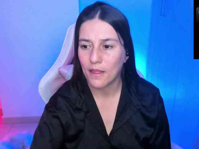 Saskyaajohnson webcam