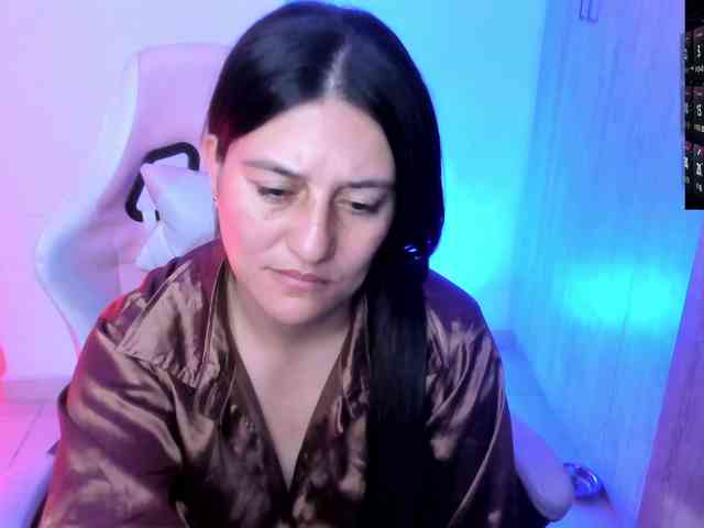 Saskyaajohnson webcam