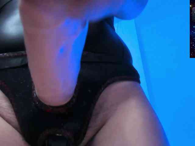 Saskyaajohnson webcam