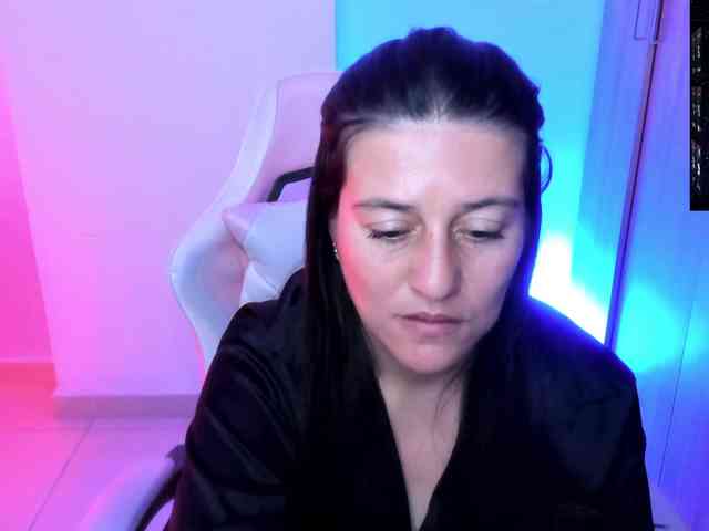 Saskyaajohnson webcam