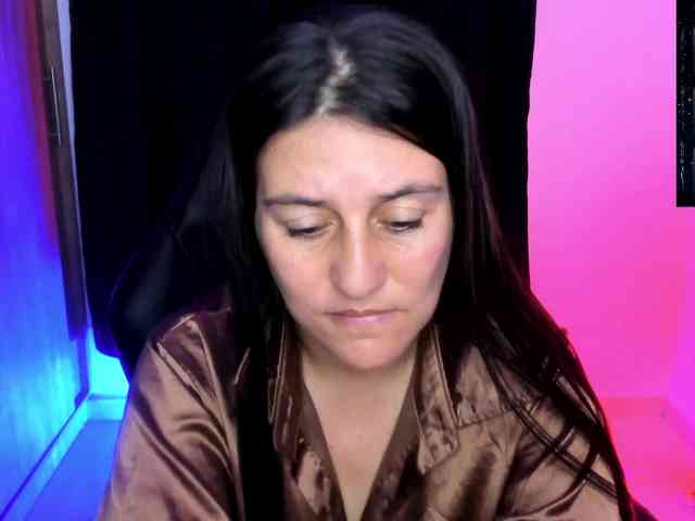 Saskyaajohnson webcam