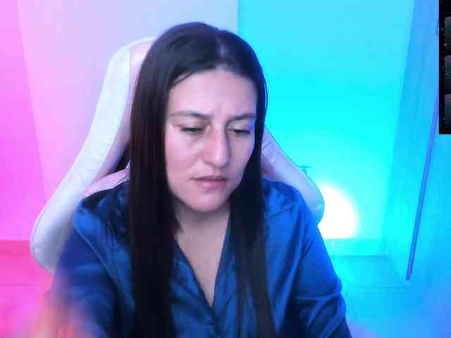 Saskyaajohnson webcam