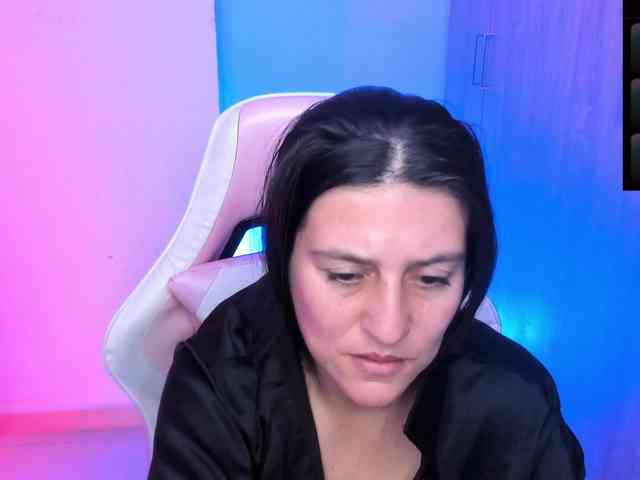 Saskyaajohnson webcam