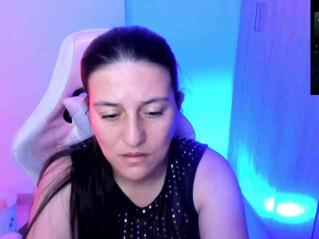 Saskyaajohnson webcam