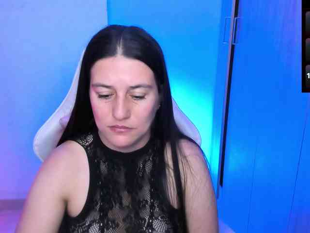 Saskyaajohnson webcam