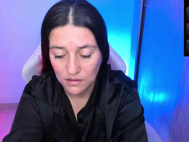 Saskyaajohnson webcam