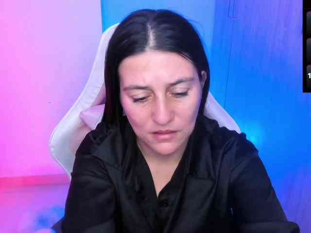 Saskyaajohnson webcam