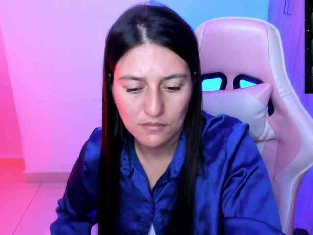 Saskyaajohnson webcam