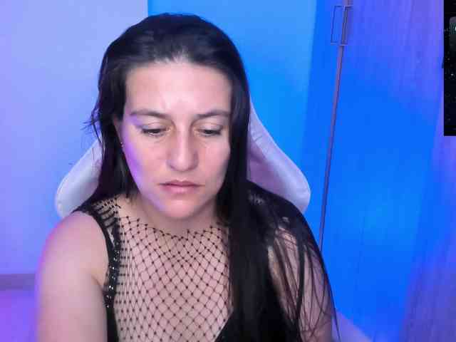 Saskyaajohnson webcam